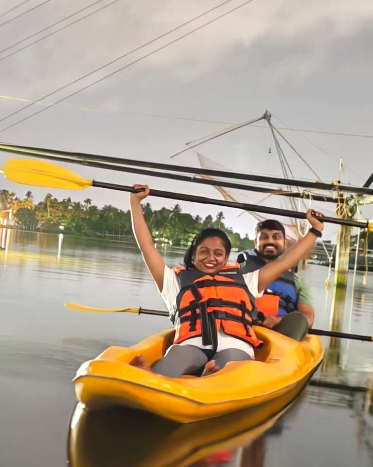 guided kayaking in kochi